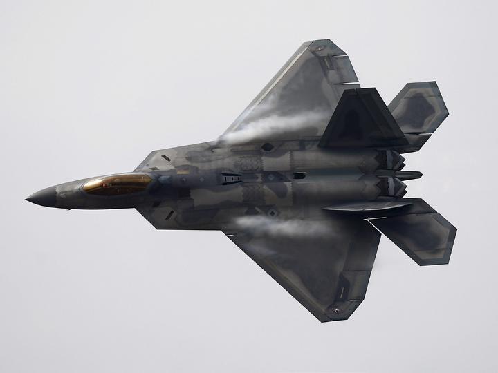 Trung Quốc tìm ra cách 'tóm gọn' tiêm kích tàng hình F-22 của Mỹ- Ảnh 1.