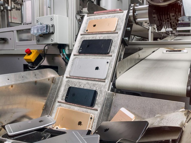 Apple 'vạch mặt' một đối tác tái chế: Gửi hơn 500.000 chiếc iPhone, iPad... nhờ tiêu hủy nhưng bị công nhân nhà máy ăn cắp, 100.000 thiết bị đã ‘không cánh mà bay’- Ảnh 3.