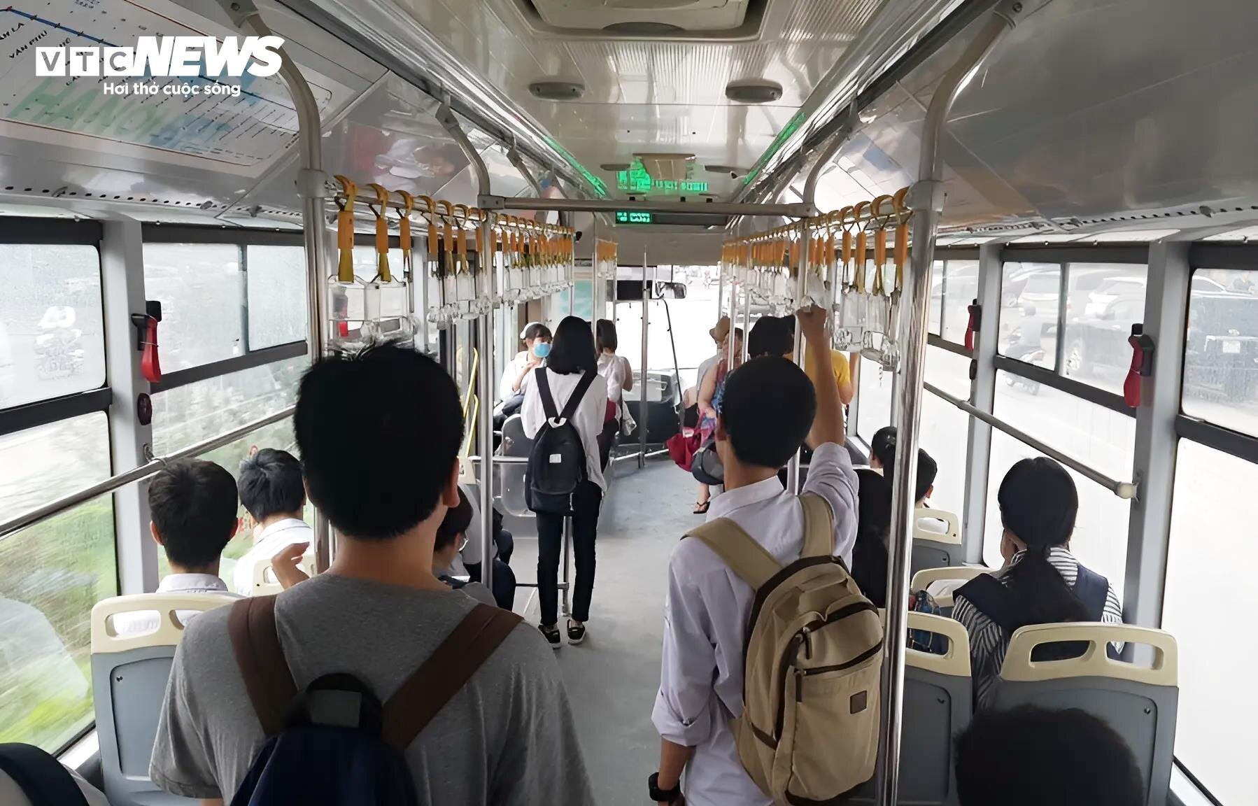 Buýt nhanh BRT Hà Nội từ ngày lăn bánh đến khi bị đề xuất 'khai tử'- Ảnh 2.