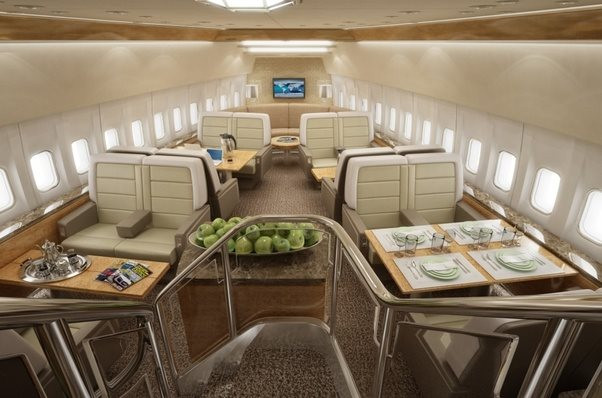 Chiếc máy bay riêng đắt nhất hành tinh: Có phòng hội nghị 100 người, 2 bếp ăn, chủ nhân lại không phải là tỷ phú- Ảnh 9.