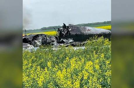 Bộ Quốc phòng Nga lên tiếng sau khi Ukraine nhận bắn rơi máy bay ném bom Tu-22- Ảnh 1.