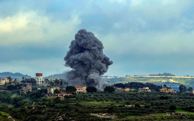 Israel không kích liên tiếp vào Lebanon- Ảnh 1.