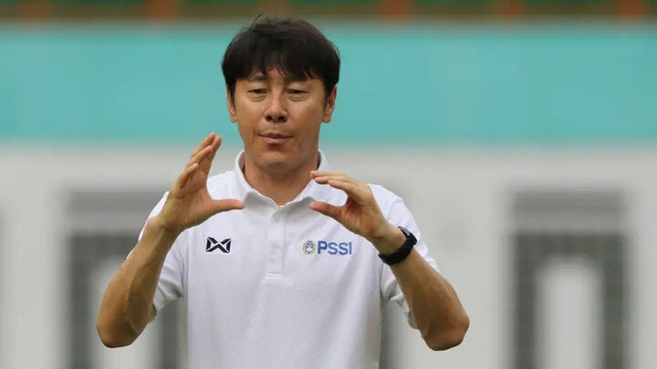 HLV Shin Tae-yong được gia hạn hợp đồng đến 2027 nếu U23 Indonesia vào tứ kết- Ảnh 1.