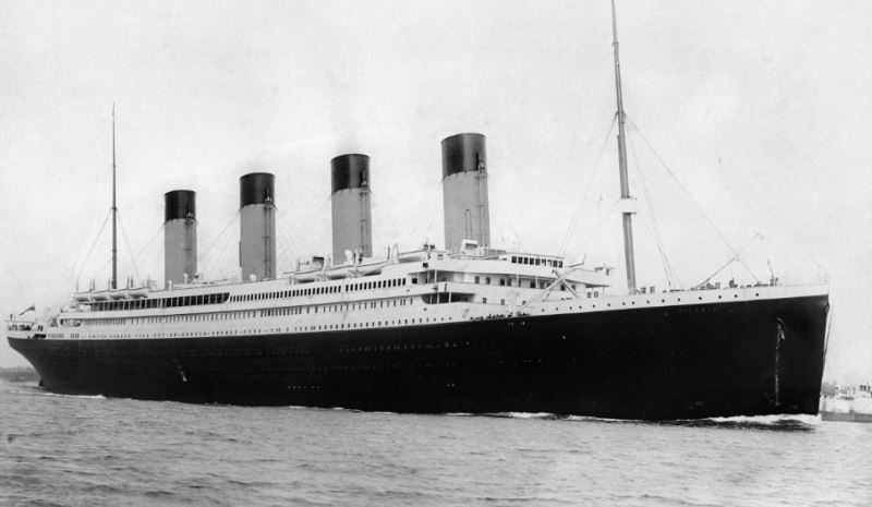 1500 nạn nhân chìm dưới đáy biển, một người đàn ông may mắn sống sót trong vụ chìm tàu Titanic: Không ngờ cuộc đời về sau bất hạnh, bị mọi người chỉ trích- Ảnh 2.