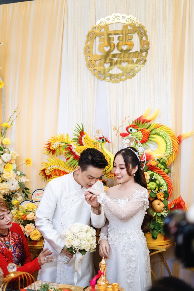 Đám cưới TiTi (HKT): Tiến Luật - Lâm Vỹ Dạ và dàn sao Vbiz đổ bộ chúc mừng- Ảnh 17.