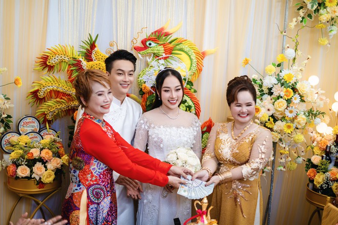 Đám cưới TiTi (HKT): Tiến Luật - Lâm Vỹ Dạ và dàn sao Vbiz đổ bộ chúc mừng- Ảnh 16.