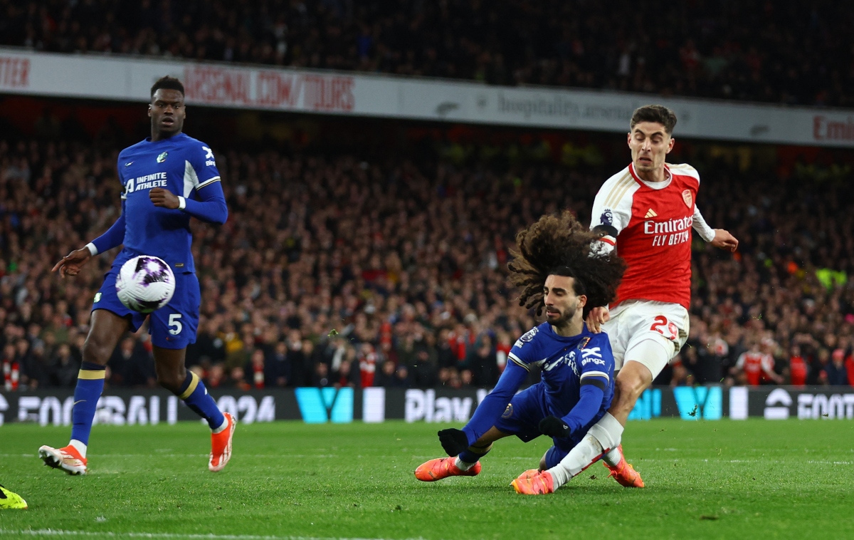 Kết quả Ngoại hạng Anh 24/4: Arsenal thắng “bàn tay nhỏ” trước Chelsea- Ảnh 1.