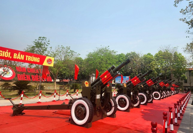 Nhìn gần dàn pháo chuẩn bị cho Lễ kỷ niệm 70 năm Chiến thắng Điện Biên Phủ- Ảnh 1.