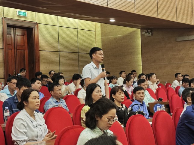 Chủ tịch Hà Nội Trần Sỹ Thanh chỉ đạo giải quyết kiến nghị về sổ đỏ của 500 hộ dân Sóc Sơn- Ảnh 1.