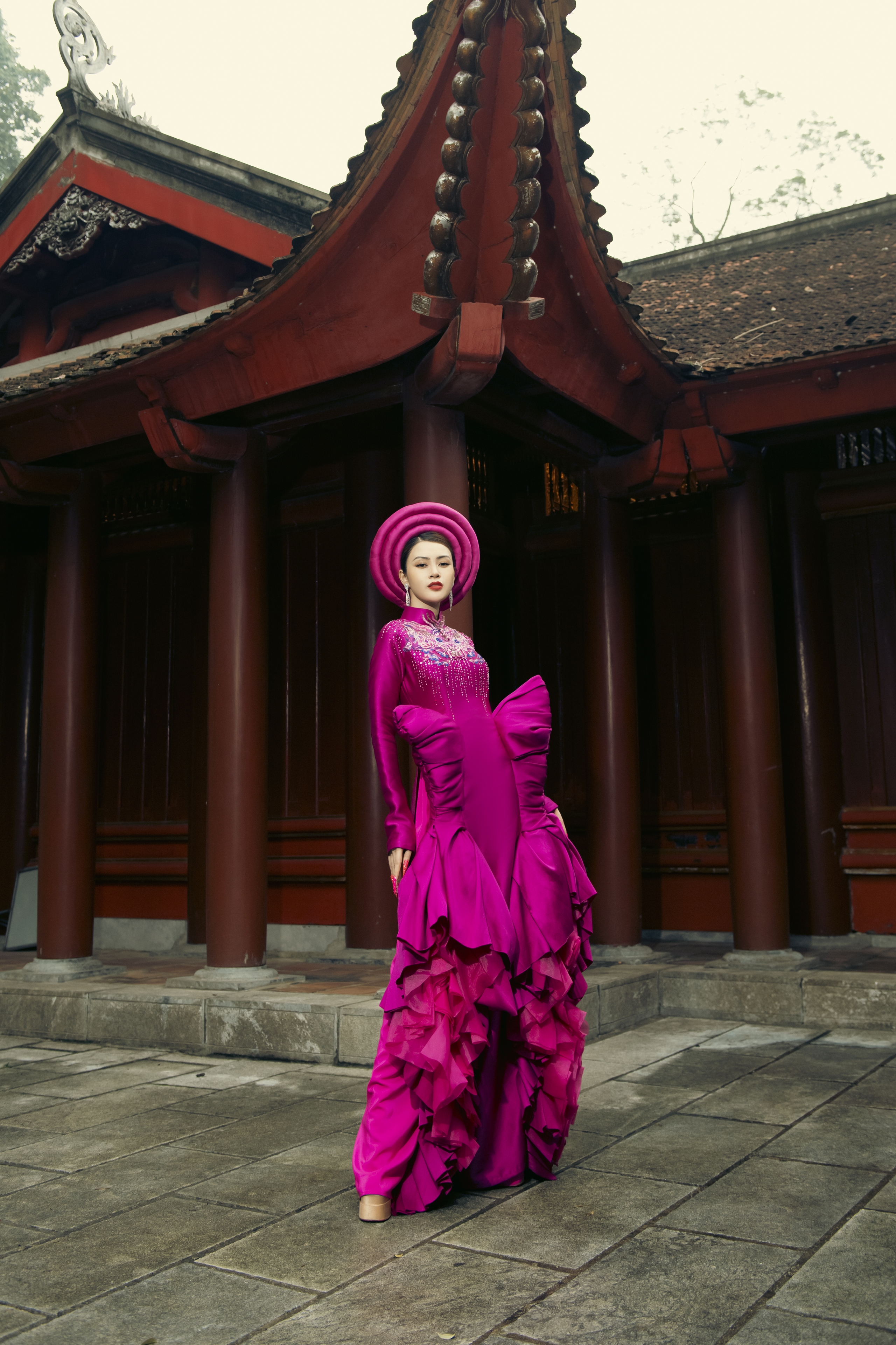 Hoa hậu Lý Kim Thảo dầm mưa để quay clip quảng bá du lịch tỉnh Phú Thọ- Ảnh 5.