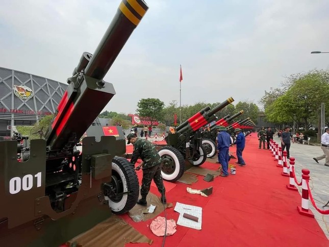 Nhìn gần dàn pháo chuẩn bị cho Lễ kỷ niệm 70 năm Chiến thắng Điện Biên Phủ- Ảnh 2.