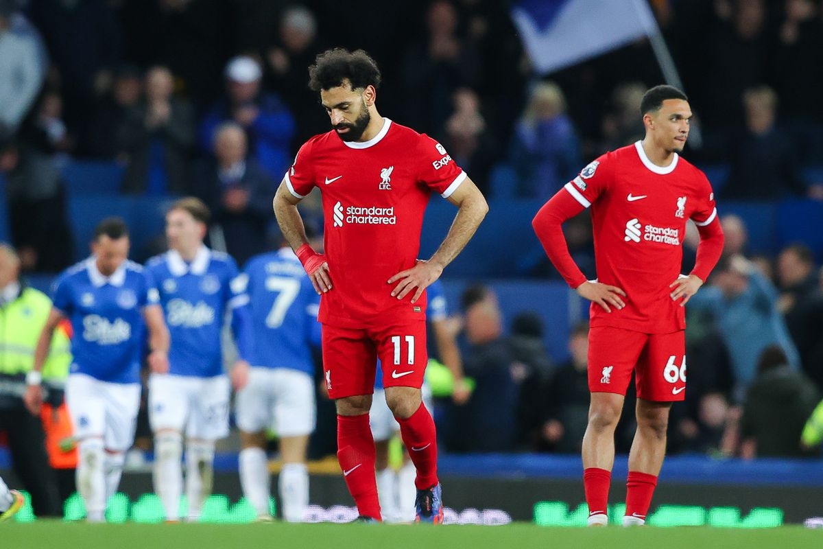 Liverpool thất thủ trước Everton , lỡ bước ngã vòng đua vô địch