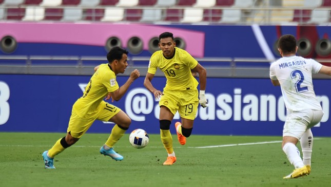 U23 Malaysia bị các đàn anh 'tấn công' khi về nước- Ảnh 2.