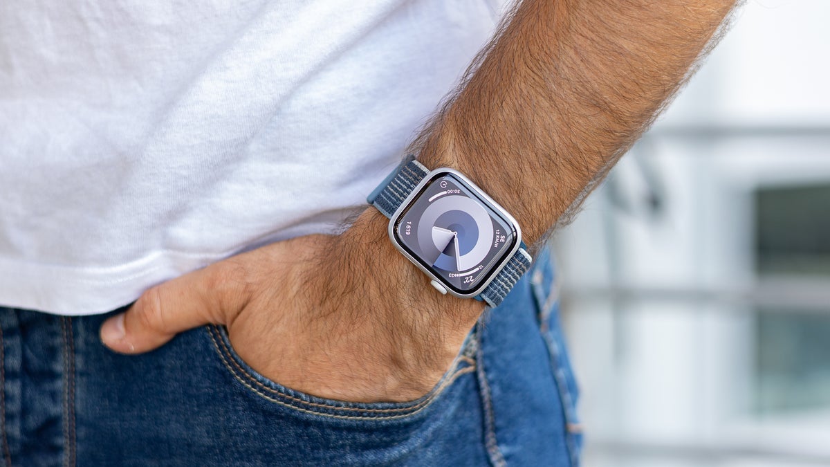 Apple có thể đang nghiên cứu chiếc Apple Watch tiếp theo mỏng hơn- Ảnh 1.