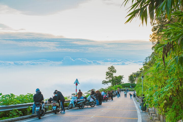 Những địa điểm du lịch bằng xe máy gần Hà Nội- Ảnh 3.