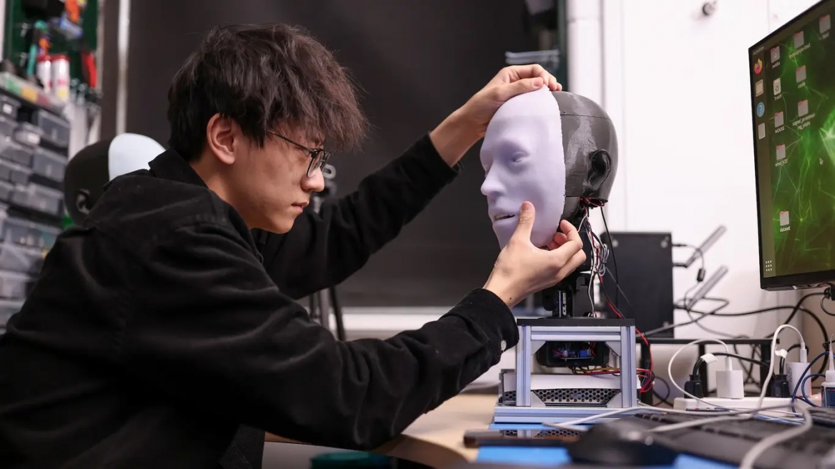 Các nhà khoa học Mỹ phát minh robot có khả năng tái hiện vẻ mặt con người- Ảnh 1.