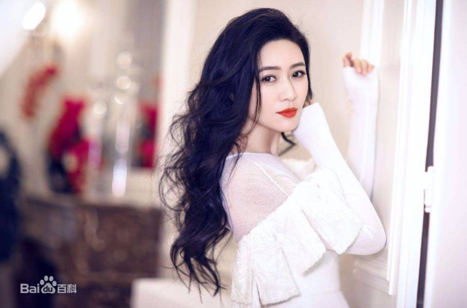 Mỹ nhân được cả showbiz kính nể vẫn trẻ đẹp sau 30 năm, gây sốc vì từ chối thừa kế 46.000 tỷ- Ảnh 7.