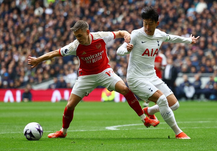 Kết quả Ngoại Hạng Anh: Thắng kịch tính Tottenham, Arsenal giữ ngôi đầu- Ảnh 2.
