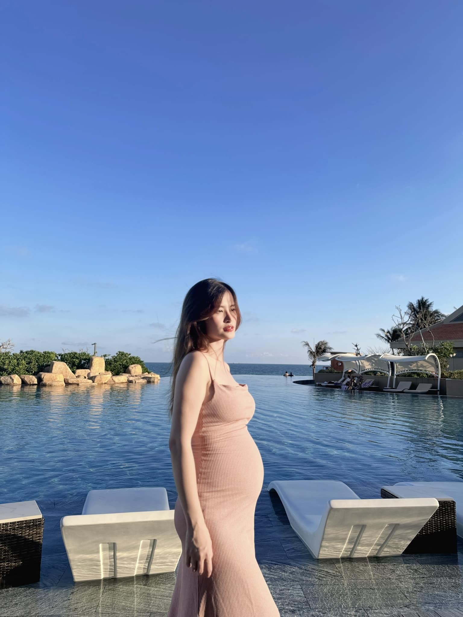 Sao Việt đọ bikini, vi vu nước ngoài trong kỳ nghỉ lễ 5 ngày- Ảnh 5.