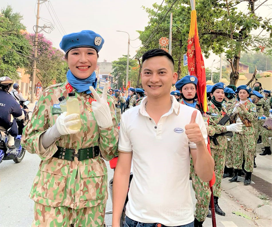Người dân Điện Biên 'tiếp sức' lực lượng diễu binh, diễu hành- Ảnh 3.