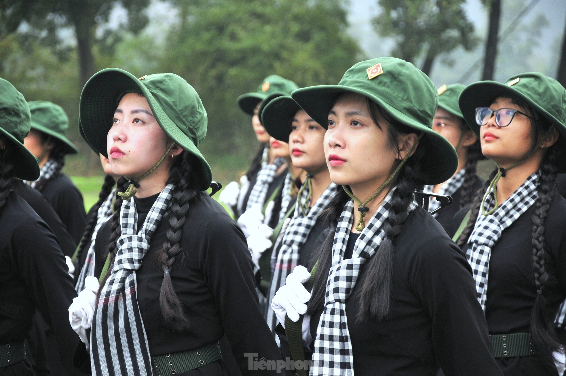 Bóng hồng phương Nam sẵn sàng cho cuộc diễu binh trọng đại ở Điện Biên- Ảnh 9.