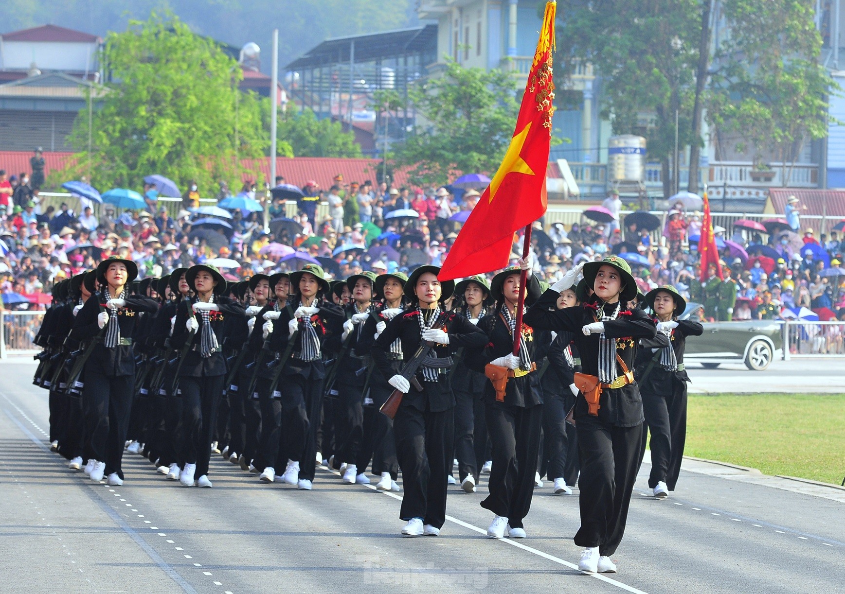 Bóng hồng phương Nam sẵn sàng cho cuộc diễu binh trọng đại ở Điện Biên- Ảnh 16.