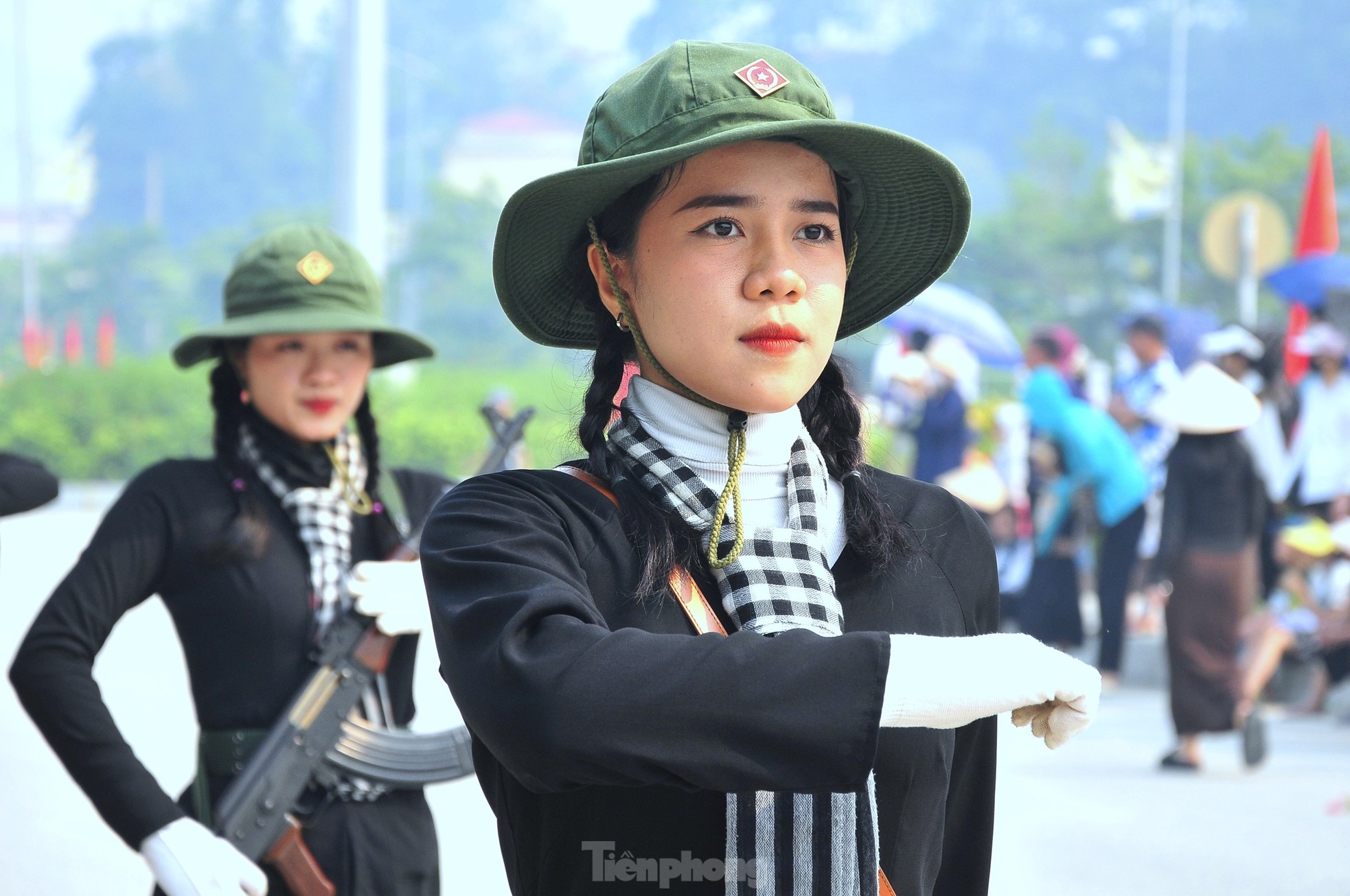 Bóng hồng phương Nam sẵn sàng cho cuộc diễu binh trọng đại ở Điện Biên- Ảnh 13.