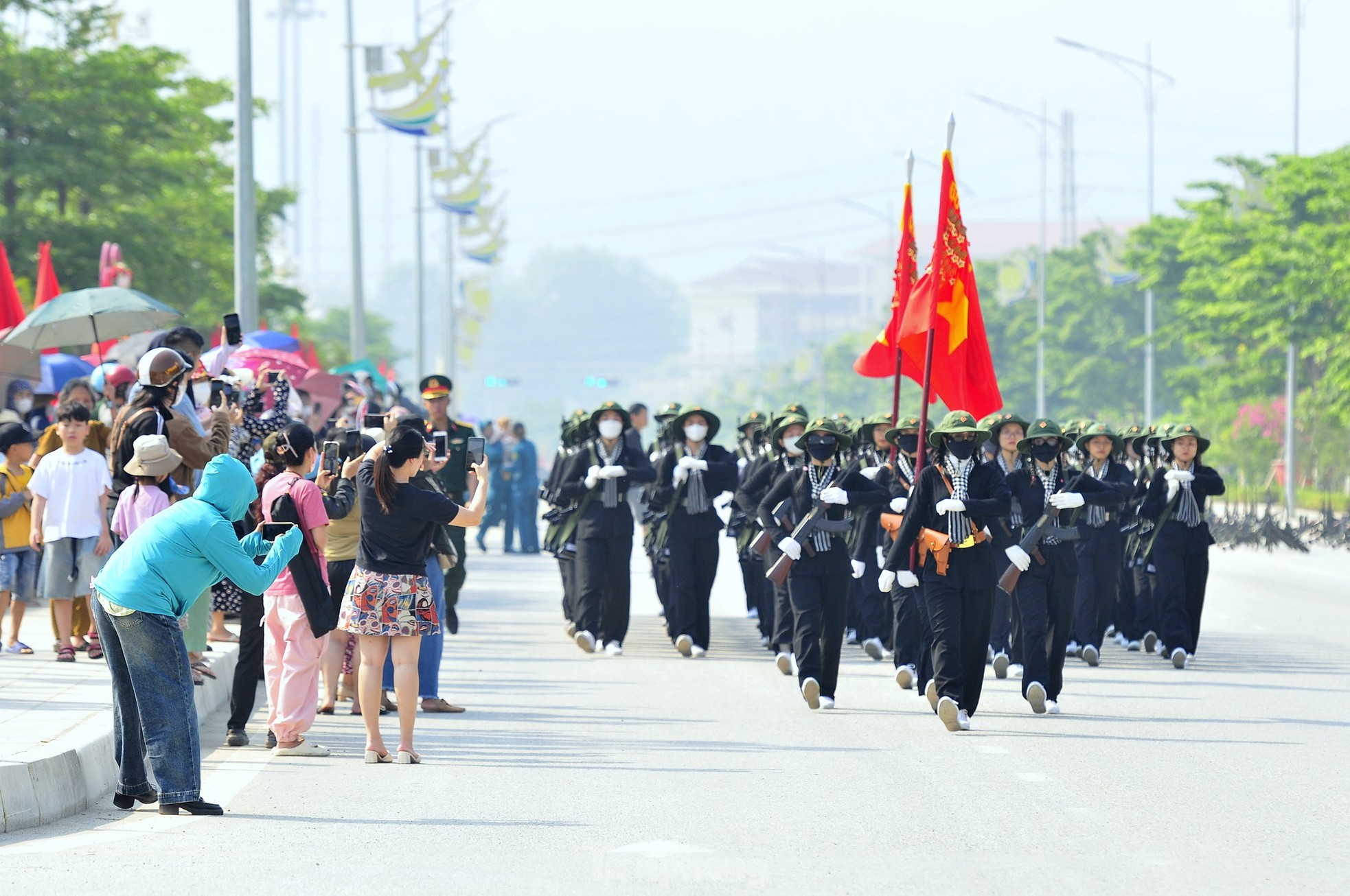 Bóng hồng phương Nam sẵn sàng cho cuộc diễu binh trọng đại ở Điện Biên- Ảnh 2.