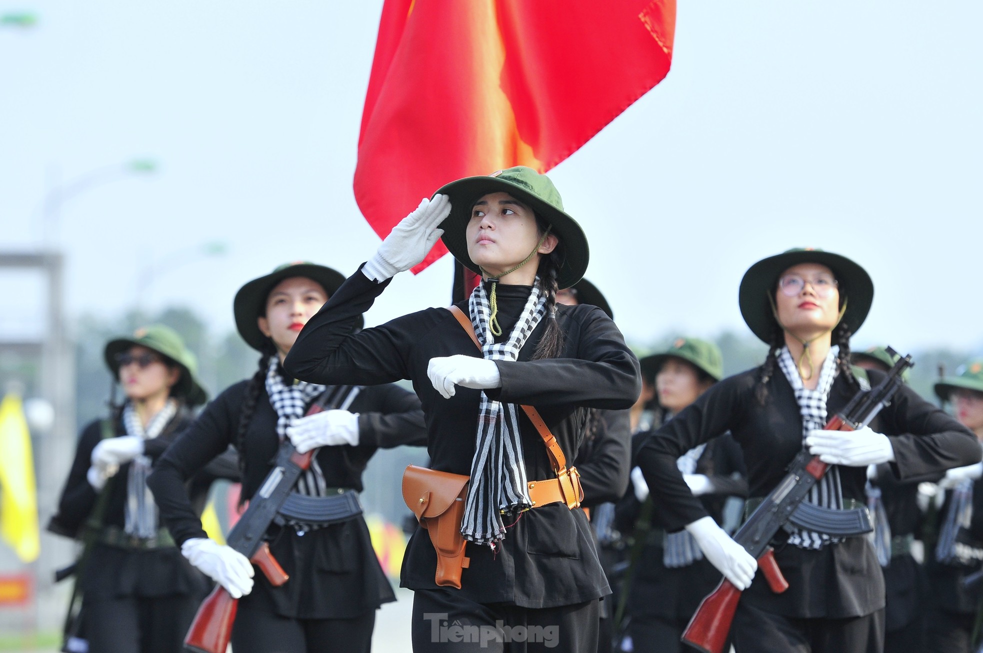 Bóng hồng phương Nam sẵn sàng cho cuộc diễu binh trọng đại ở Điện Biên- Ảnh 7.