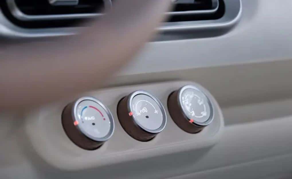 Tăng sức đấu, đối thủ nặng ký của VinFast VF 3 được bổ sung thêm trang bị, có nhiều nâng cấp mới- Ảnh 7.