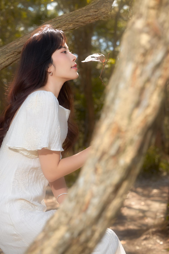 Fan khóc khi xem Nam Em hát live lần cuối trước khi dọn đồ lên Đà Lạt- Ảnh 3.