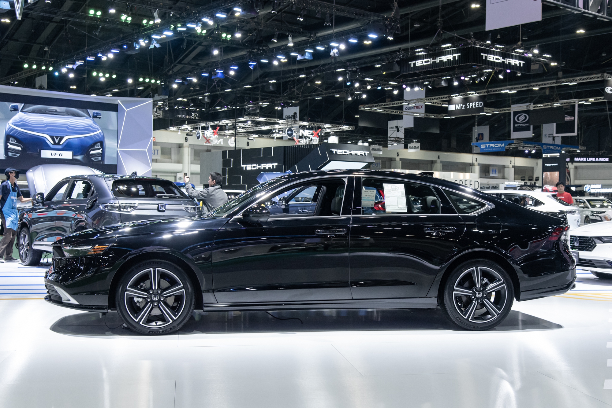 Ngồi thử Honda Accord 2024: Khó về Việt Nam nếu giữ nguyên trang bị, nội thất thua Camry- Ảnh 2.