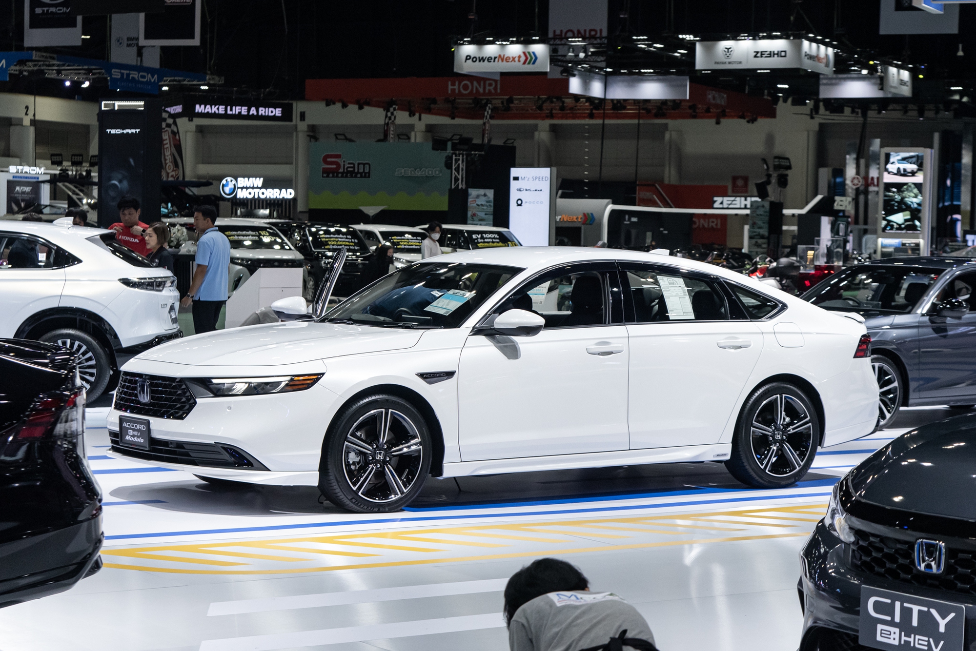 Ngồi thử Honda Accord 2024: Khó về Việt Nam nếu giữ nguyên trang bị, nội thất thua Camry- Ảnh 10.