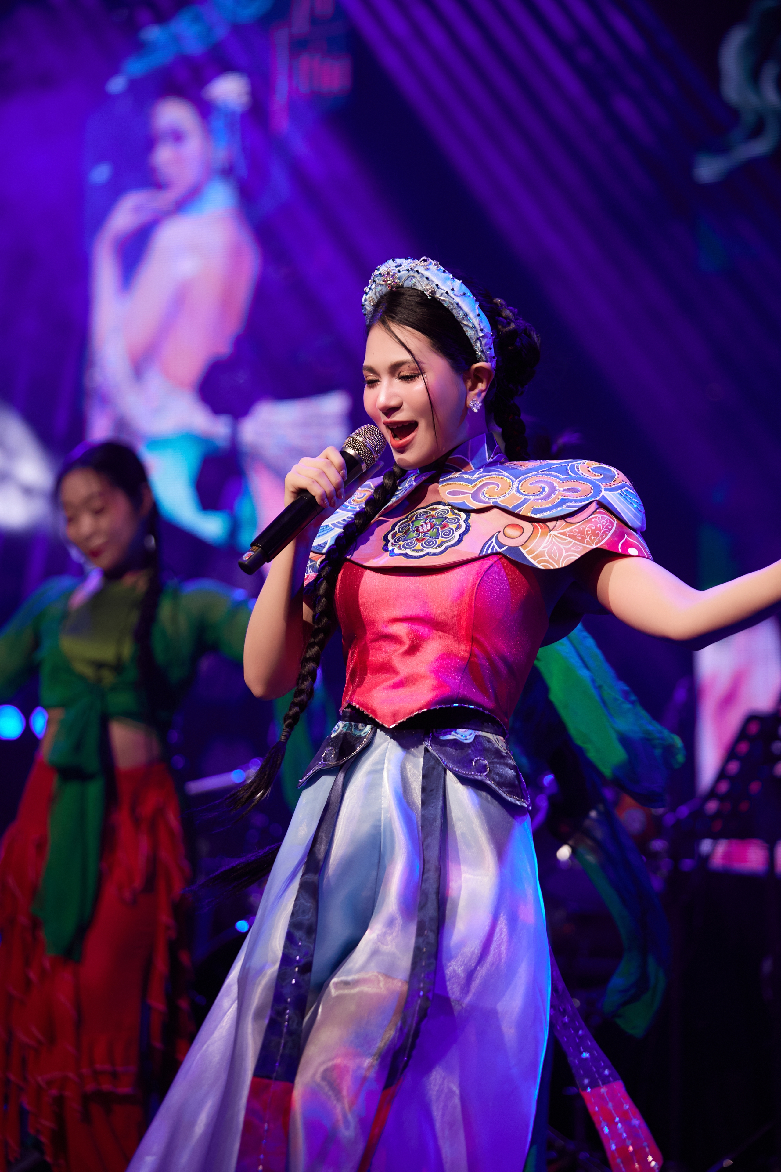 Á quân Sao Mai An Thu An ra mắt MV Á quân Sao Mai An Thu An ra mắt MV