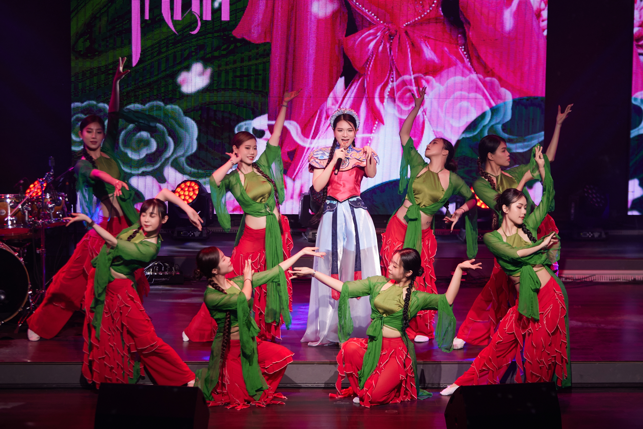 Á quân Sao Mai An Thu An ra mắt MV Á quân Sao Mai An Thu An ra mắt MV