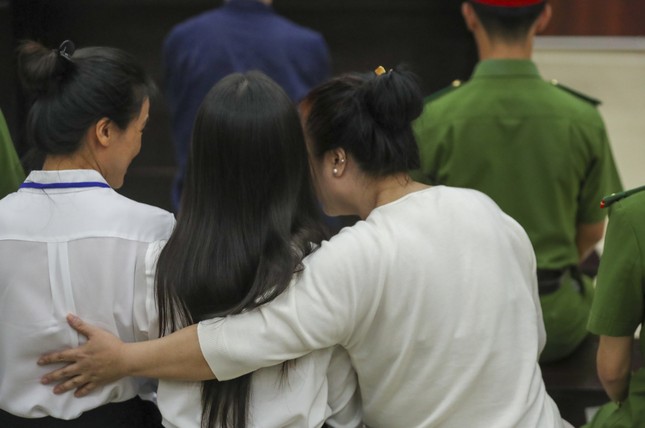 Hình ảnh bà Nguyễn Phương Hằng tại phiên toà phúc thẩm- Ảnh 4.