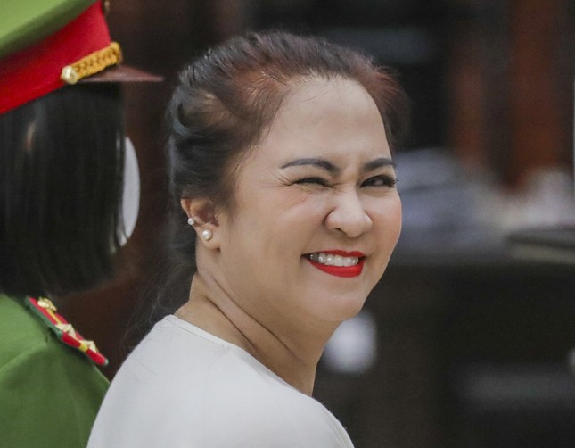 Hình ảnh bà Nguyễn Phương Hằng tại phiên toà phúc thẩm- Ảnh 3.