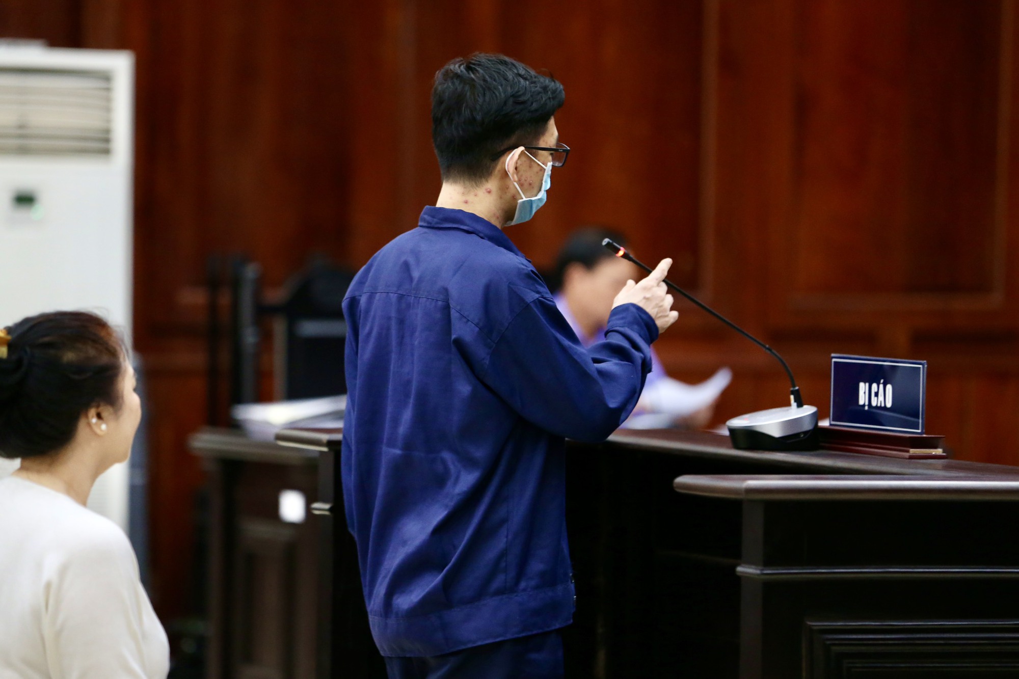 Hình ảnh bà Nguyễn Phương Hằng tại tòa sáng nay- Ảnh 7. Hình ảnh bà Nguyễn Phương Hằng tại tòa sáng nay- Ảnh 7.