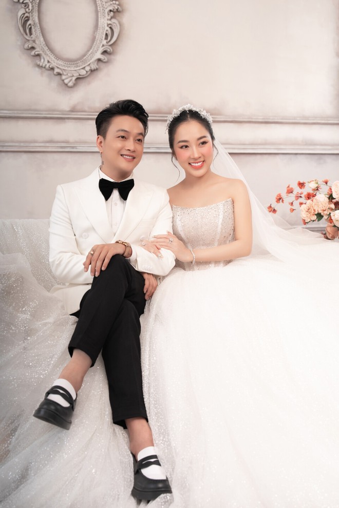 HOT: Ca sĩ TiTi (HKT) kết hôn vào tháng 4, sắc vóc gợi cảm của cô dâu gây ấn tượng- Ảnh 5.