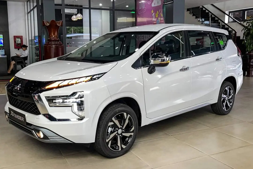 Với khuyến mãi này, mua xe Mitsubishi sẽ tiết kiệm gần 90 triệu phí lăn bánh, đỡ tốn thời gian kiếm phụ kiện- Ảnh 1.