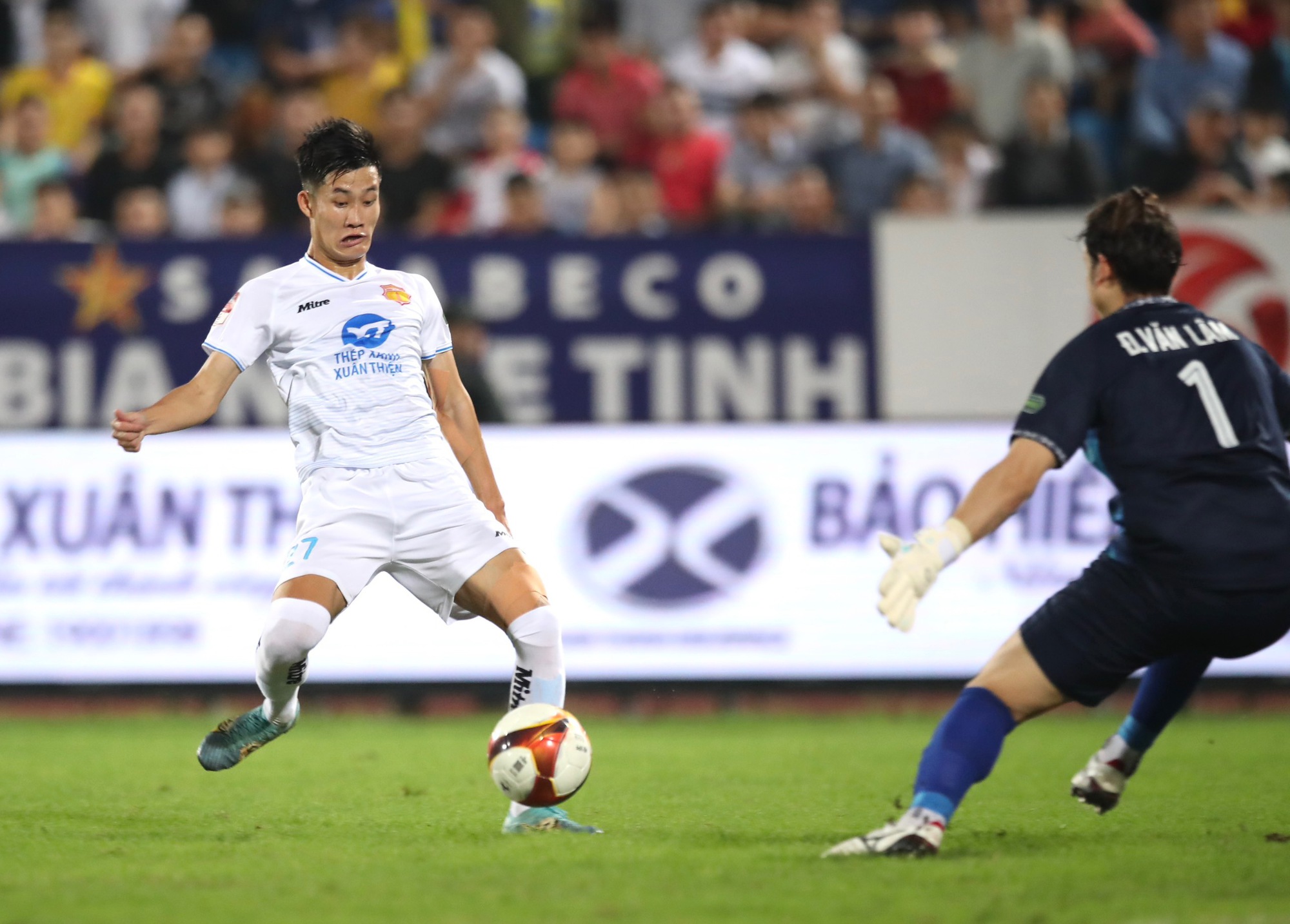 Bạn g&aacute;i Văn L&acirc;m lọt v&agrave;o 