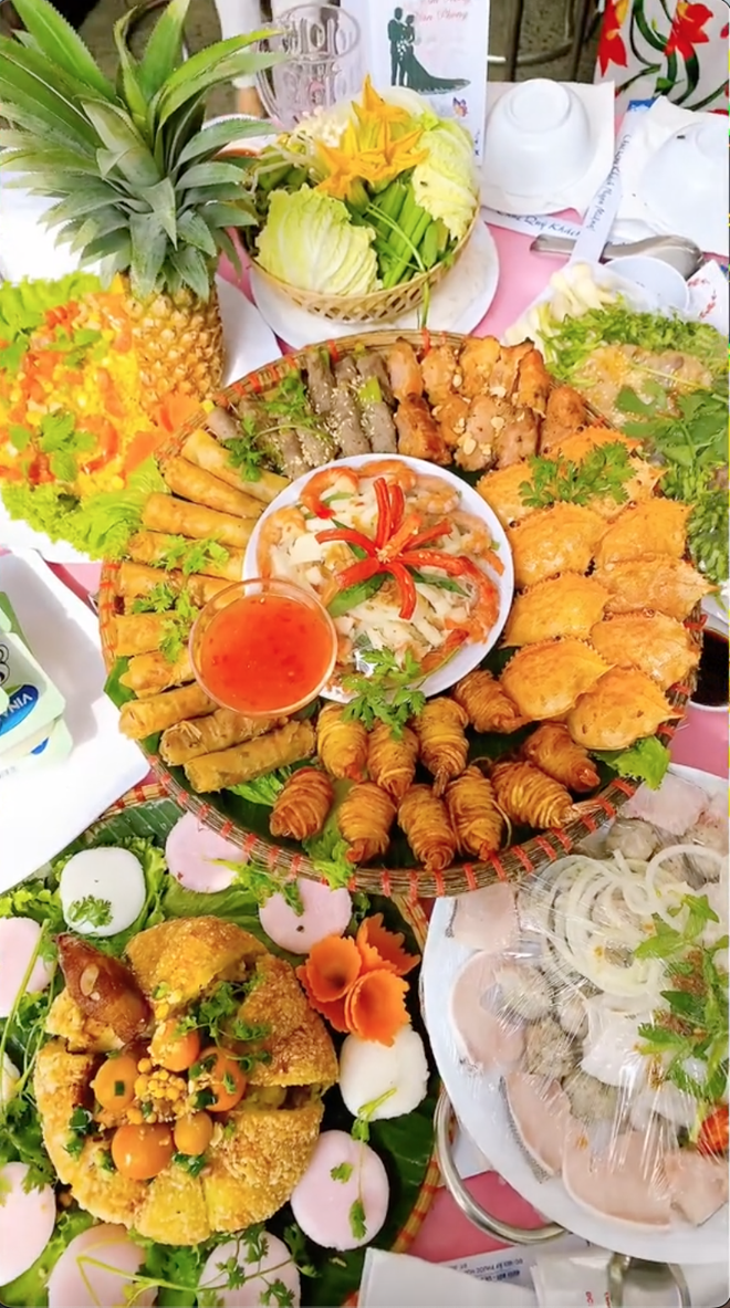 Mâm cỗ cưới miền Tây khiến dân mạng nức nở: Nhìn menu tưởng ít món nhưng thực tế mới bất ngờ!- Ảnh 3.