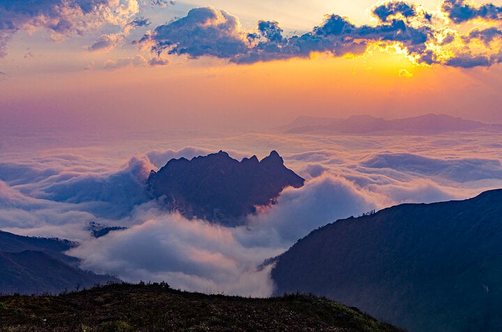 Những đỉnh núi cao nhất Việt Nam- Ảnh 3.