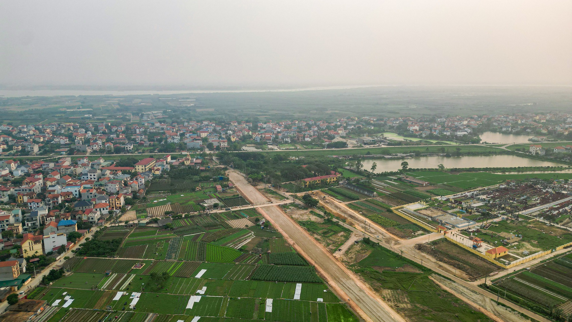 Toàn cảnh vị trí xây dựng cầu Hồng Hà vượt sông Hồng trị giá gần 10.000 tỉ đồng- Ảnh 4.