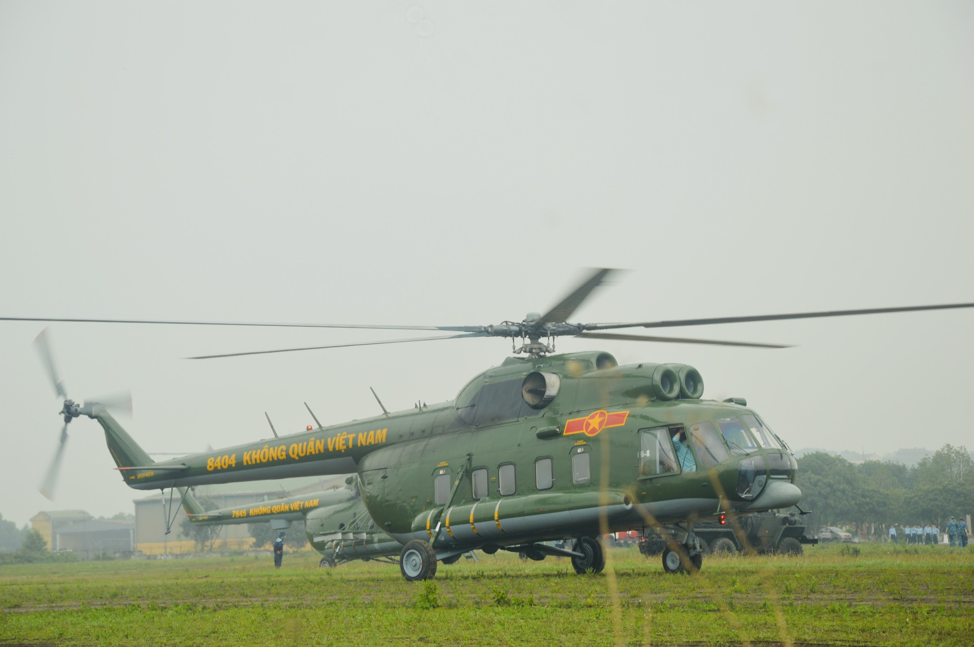 Nhiều máy bay tập luyện cho Lễ kỷ niệm 70 năm Chiến thắng Điện Biên Phủ- Ảnh 4.