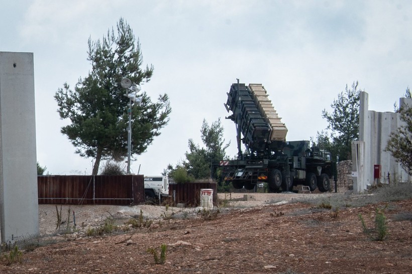 Israel bất ngờ loại bỏ hàng loạt hệ thống phòng không Patriot- Ảnh 1.