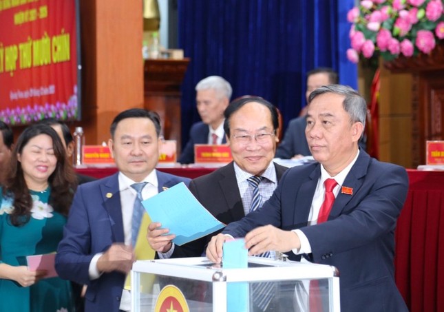 Phân công nhân sự thực hiện nhiệm vụ, quyền hạn của Chủ tịch HĐND tỉnh Quảng Nam- Ảnh 1.