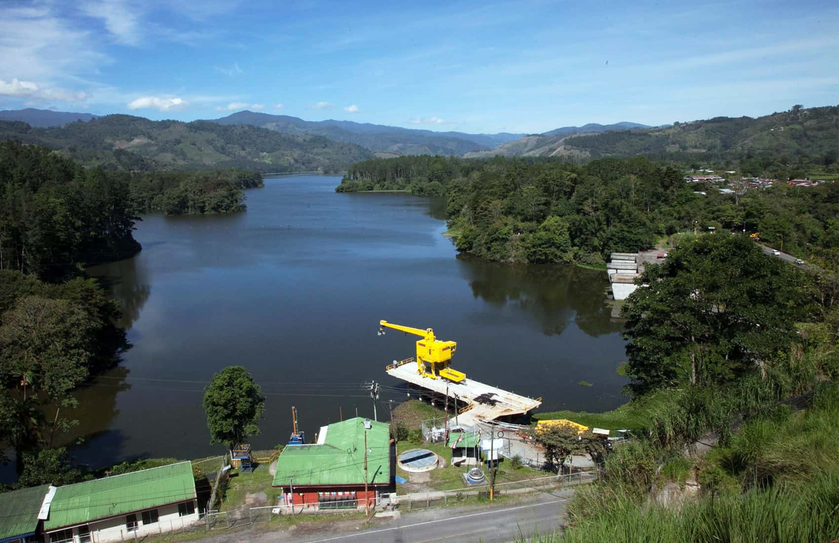 Hứng chịu hạn hán tồi tệ nhất trong nhiều thập kỷ, Costa Rica ra lệnh phân phối điện- Ảnh 1.