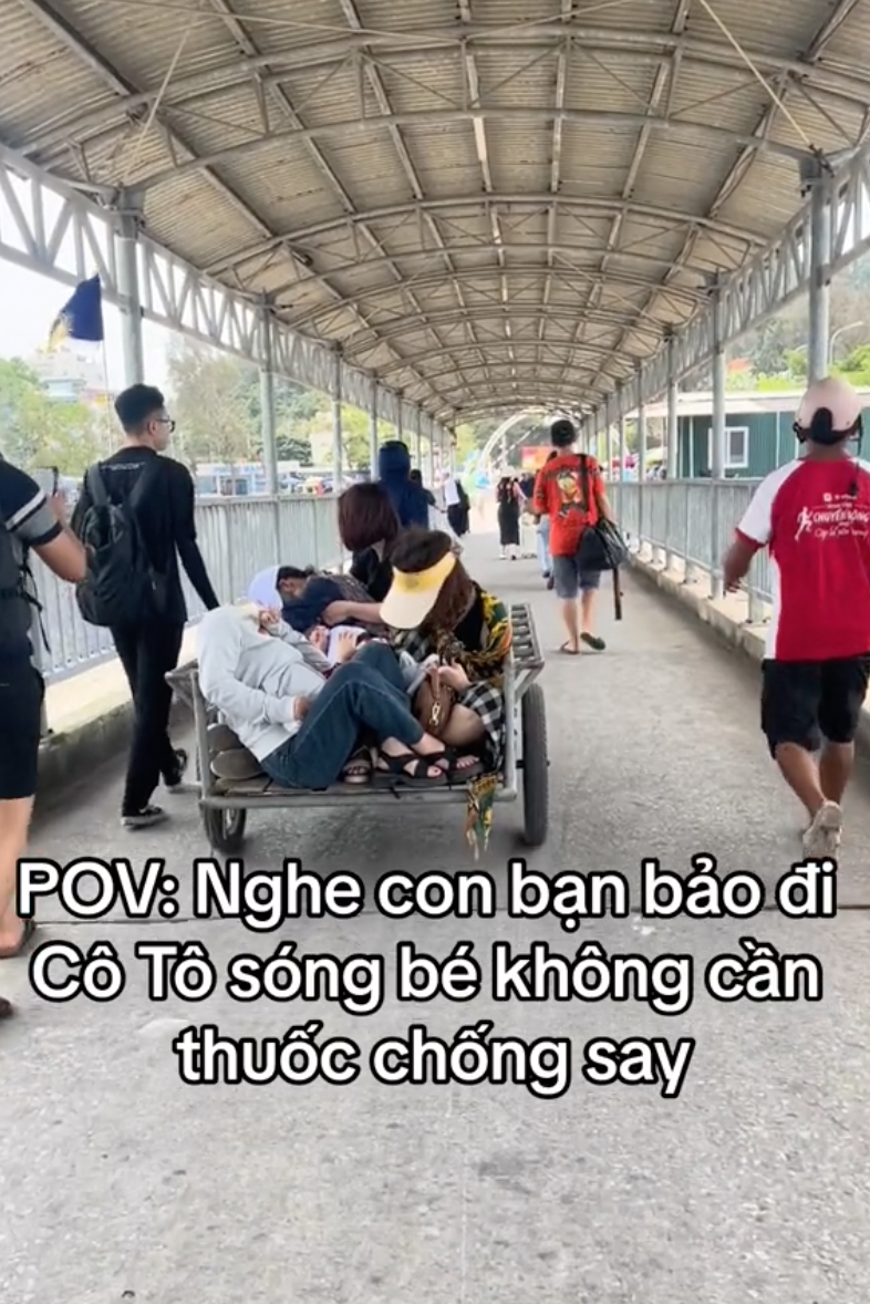 Cảnh say sóng 