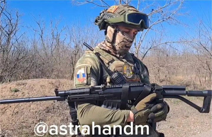 Binh sĩ Nga sử dụng súng hoa cải chống UAV 'cảm tử'- Ảnh 1.